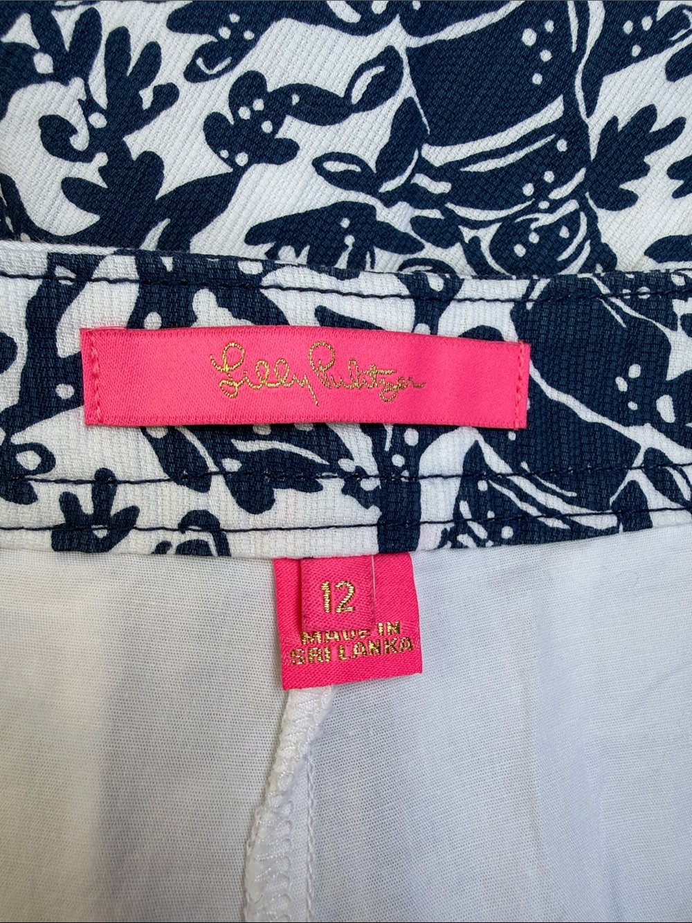 Lilly Pulitzer Colette Skort Size 12 Navy White Lobster Coral Scalloped Hem - Picture 3 of 5